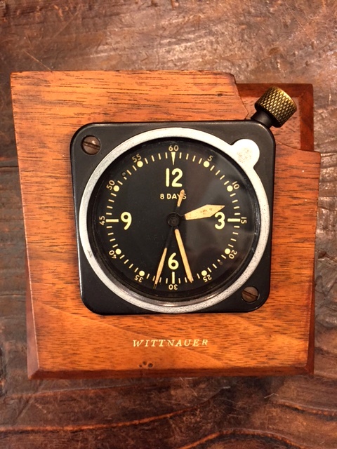 アメリカ陸軍航空隊ミリタリーコクピットクロックTYPE A-11 台座付属 1940年代製 |  福岡市東区香椎の時計修理・アンティーク時計ならタマムシ時計宝飾店